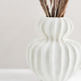 Vilma porcelain vase