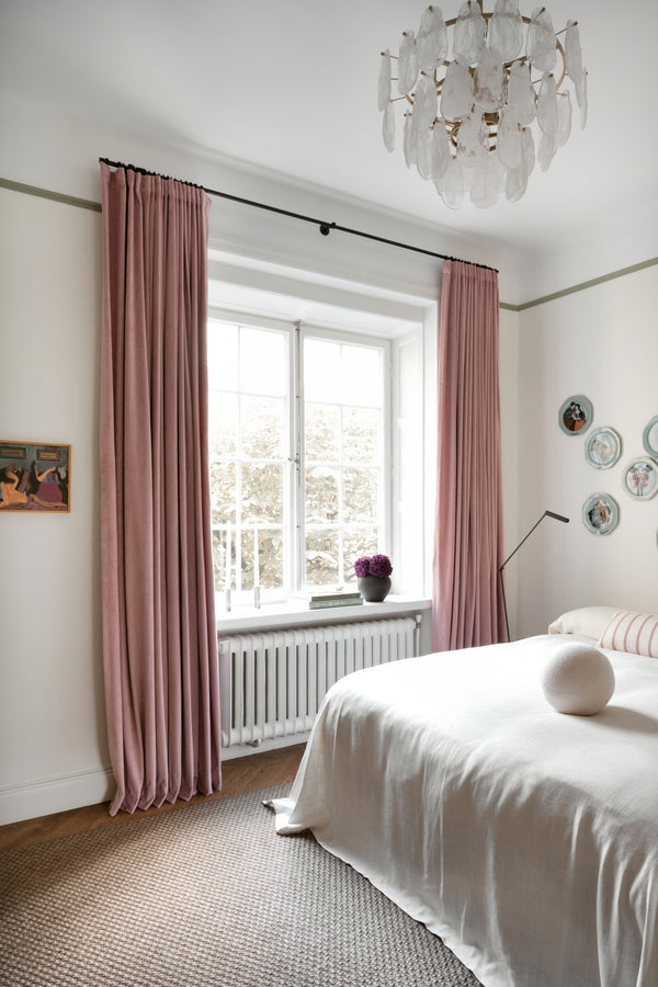 Velvet curtain fabric sample – pink