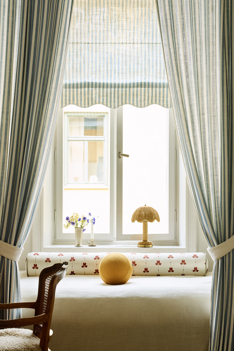 Scalloped Edge Stripe roman blind - Dove blue