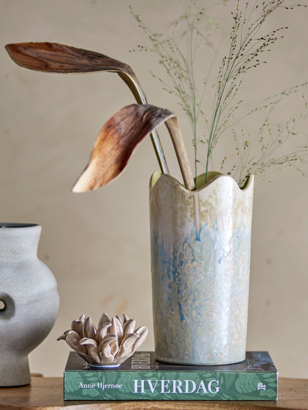 Leandro Handcrafted stoneware vase