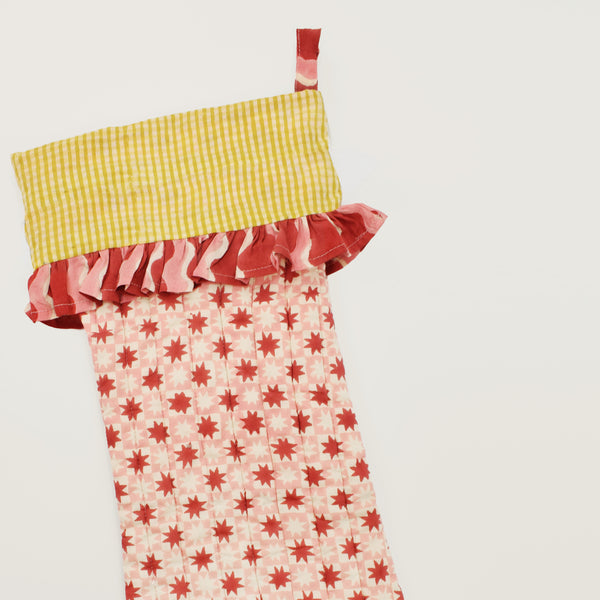 Att Pynta x Yonder Christmas stocking with ruffle, pink (pre-order)