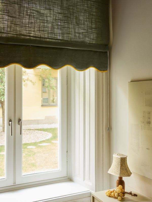 Scalloped Edge Linen roman blind - Khaki/mustard