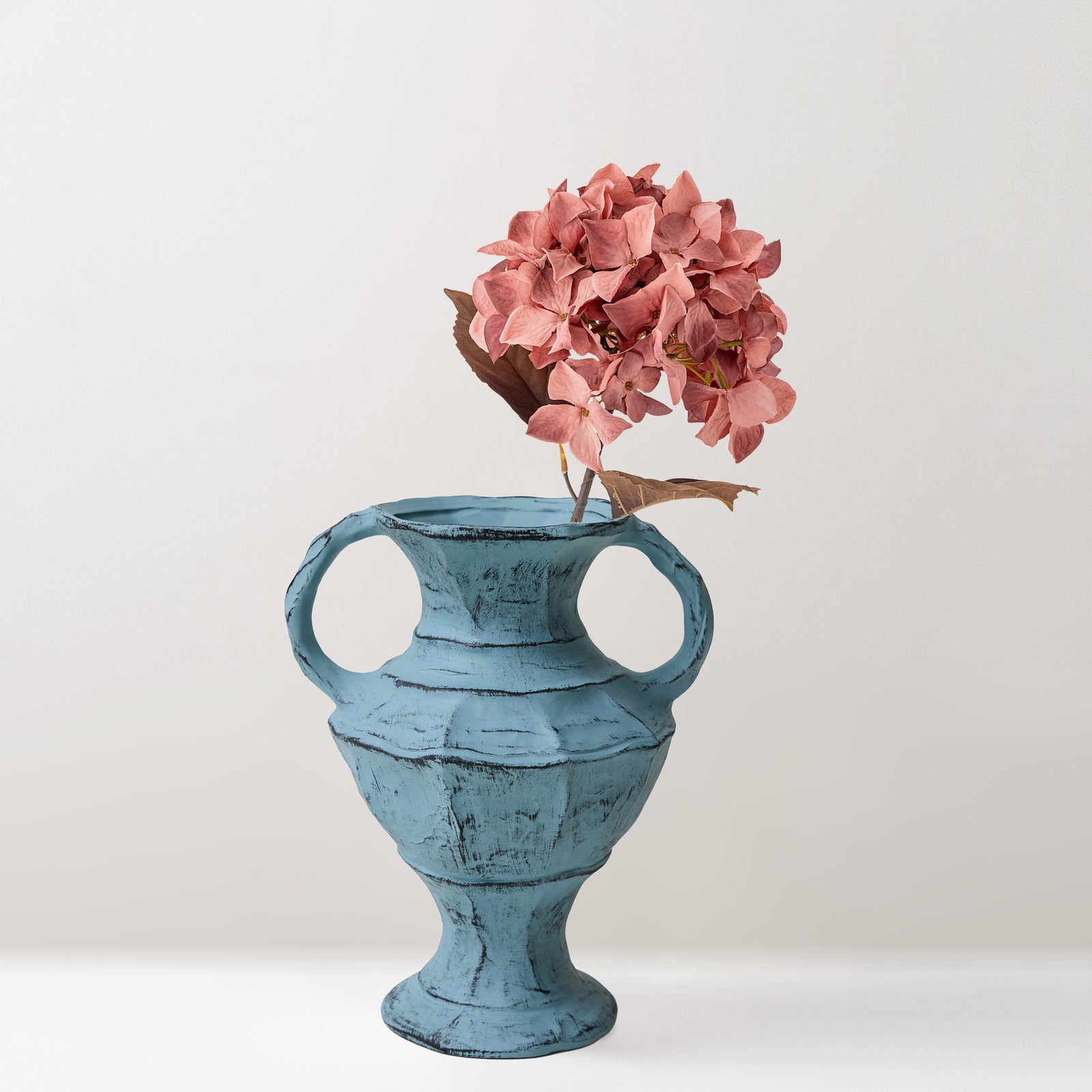 New.classic.vase.blue3.