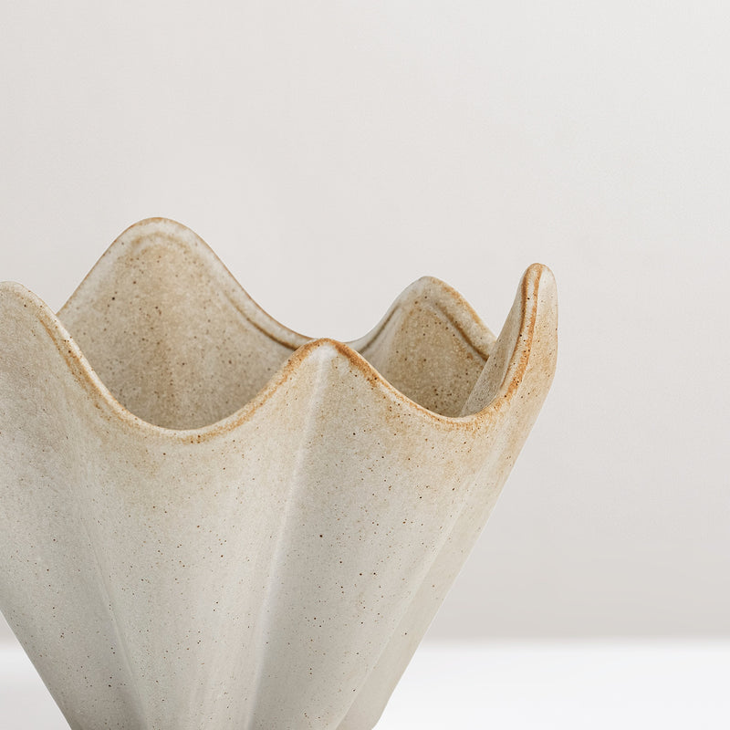 Rania stoneware plant pot