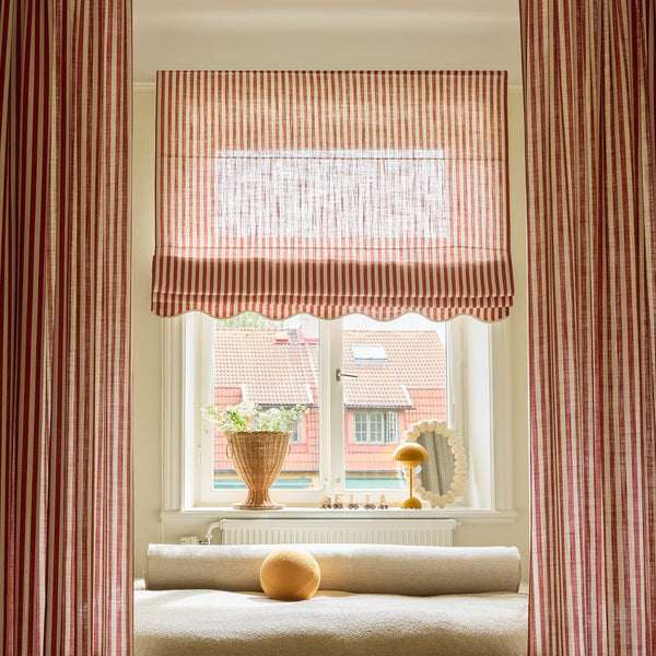 Scalloped Edge Stripe roman blind - Burgundy