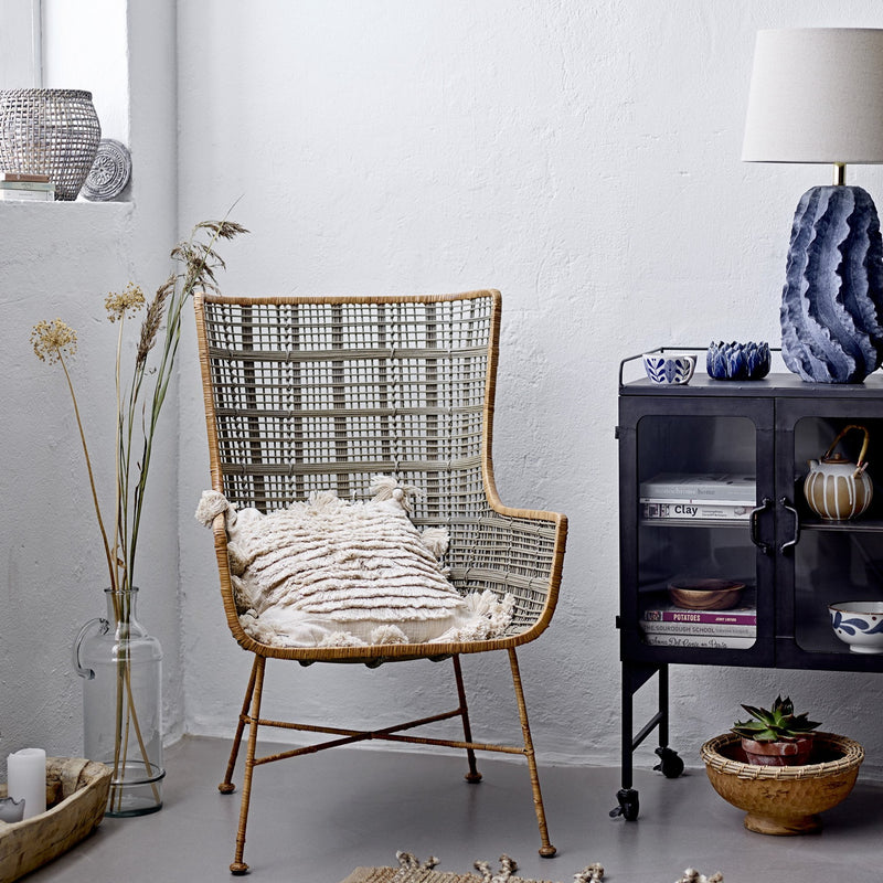 Natika table lamp with linen lampshade