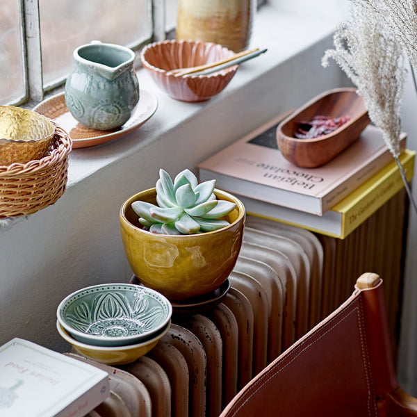 Betje mustard yellow glazed plant pot with tray