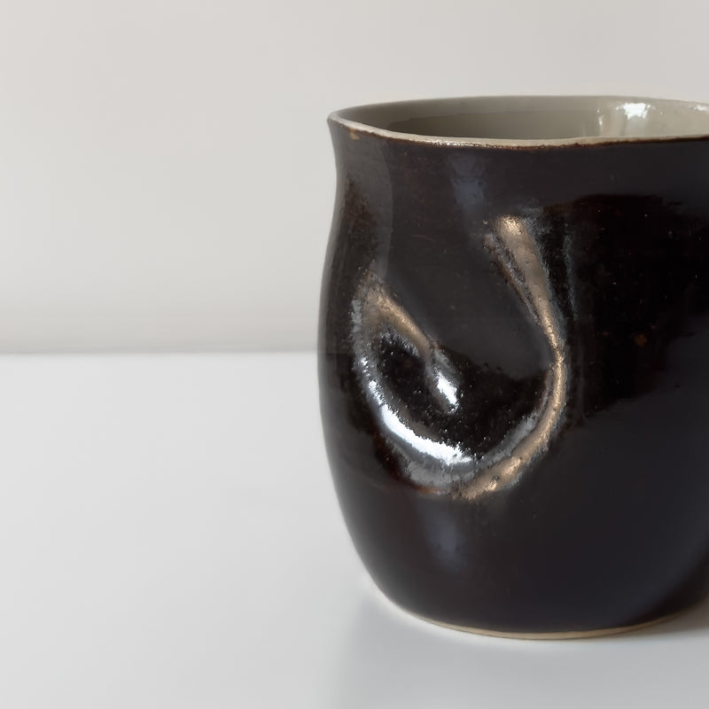 Åke Handmade glazed thumb mug