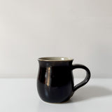 Åke Handmade glazed mug with handle