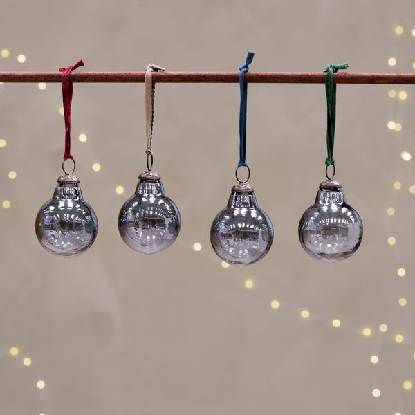 Alura handcrfted glass bauble with sari tie - Set of four (last 1)