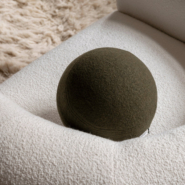 Gotain sculptural sphere cushion - Moss green