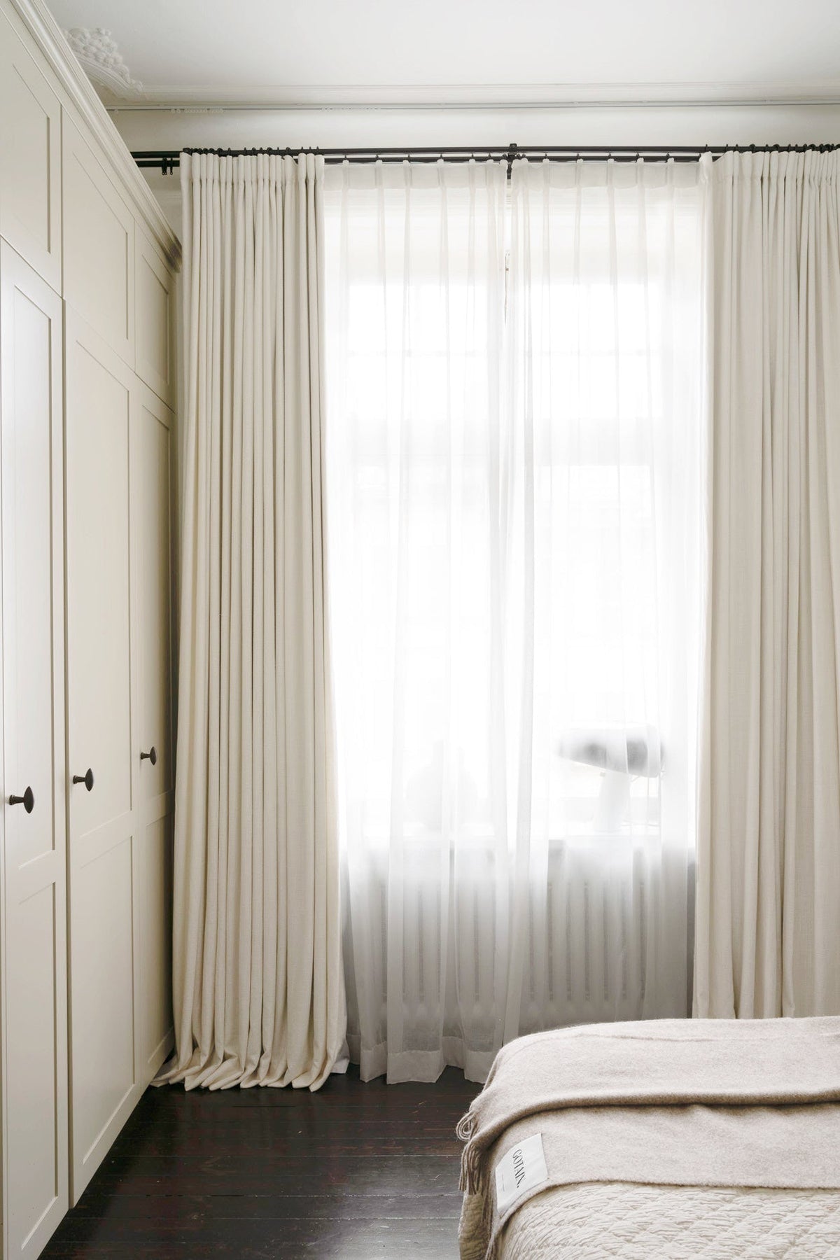 Linen curtain - off-white – ATT PYNTA, image size:1200x1800