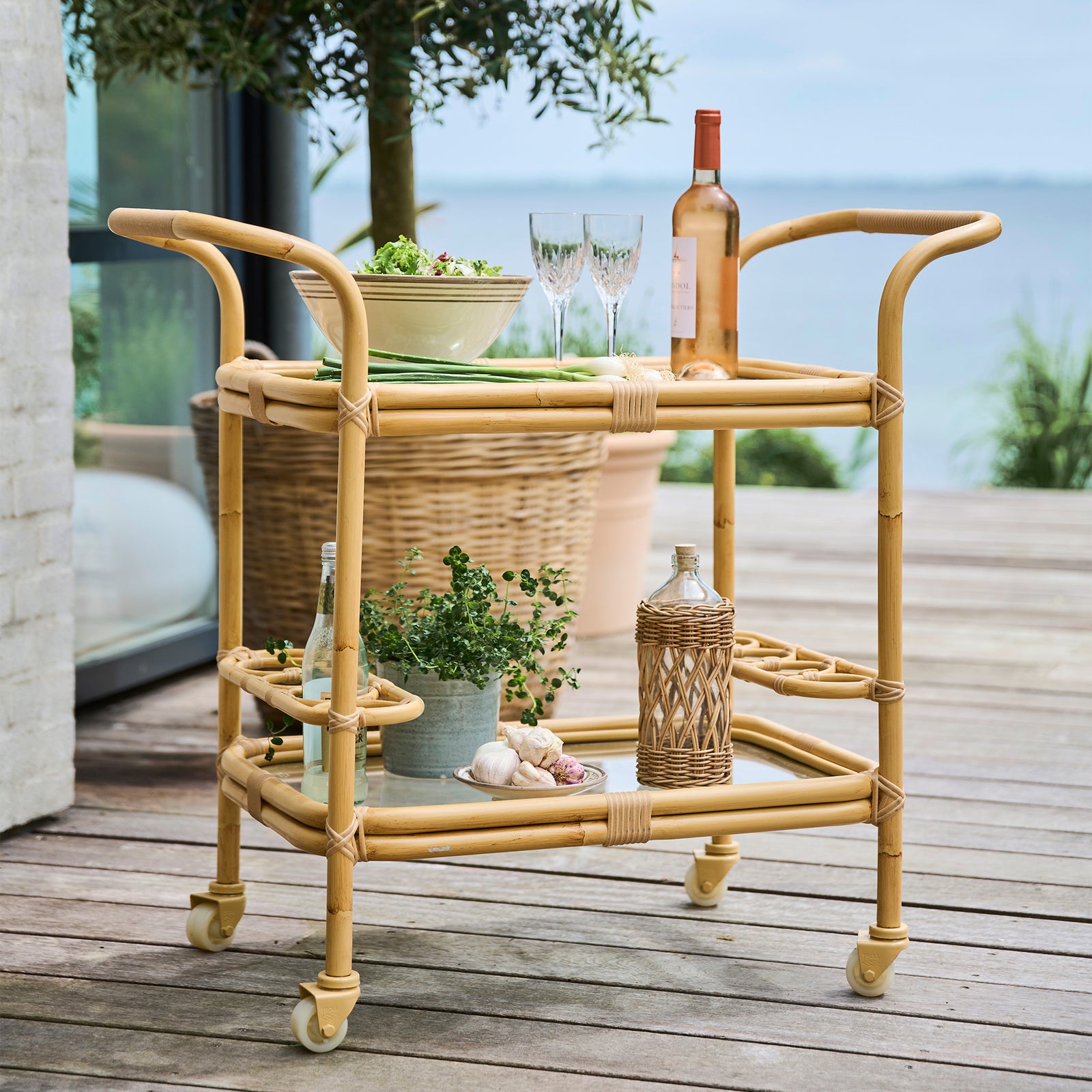 The Carlo rattan bar trolley Outdoor