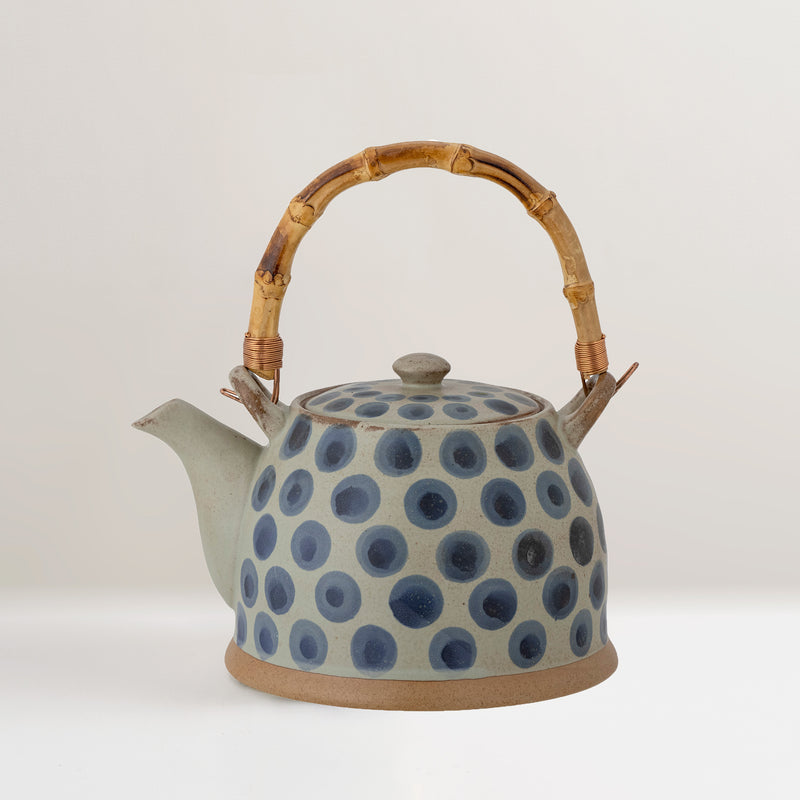 Tinni handcrafted teapot with strainer