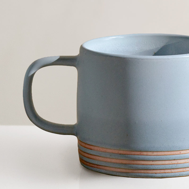 Enesta dusty blue line mug