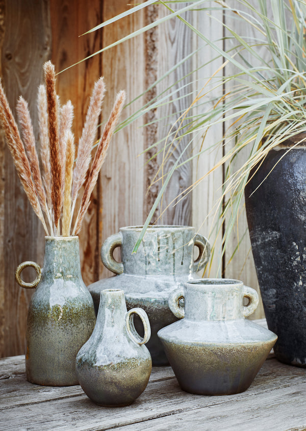 Linn handcrafted stoneware vase with handle